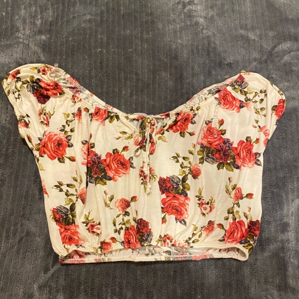 Charlotte Russe Floral Crop Top Medium